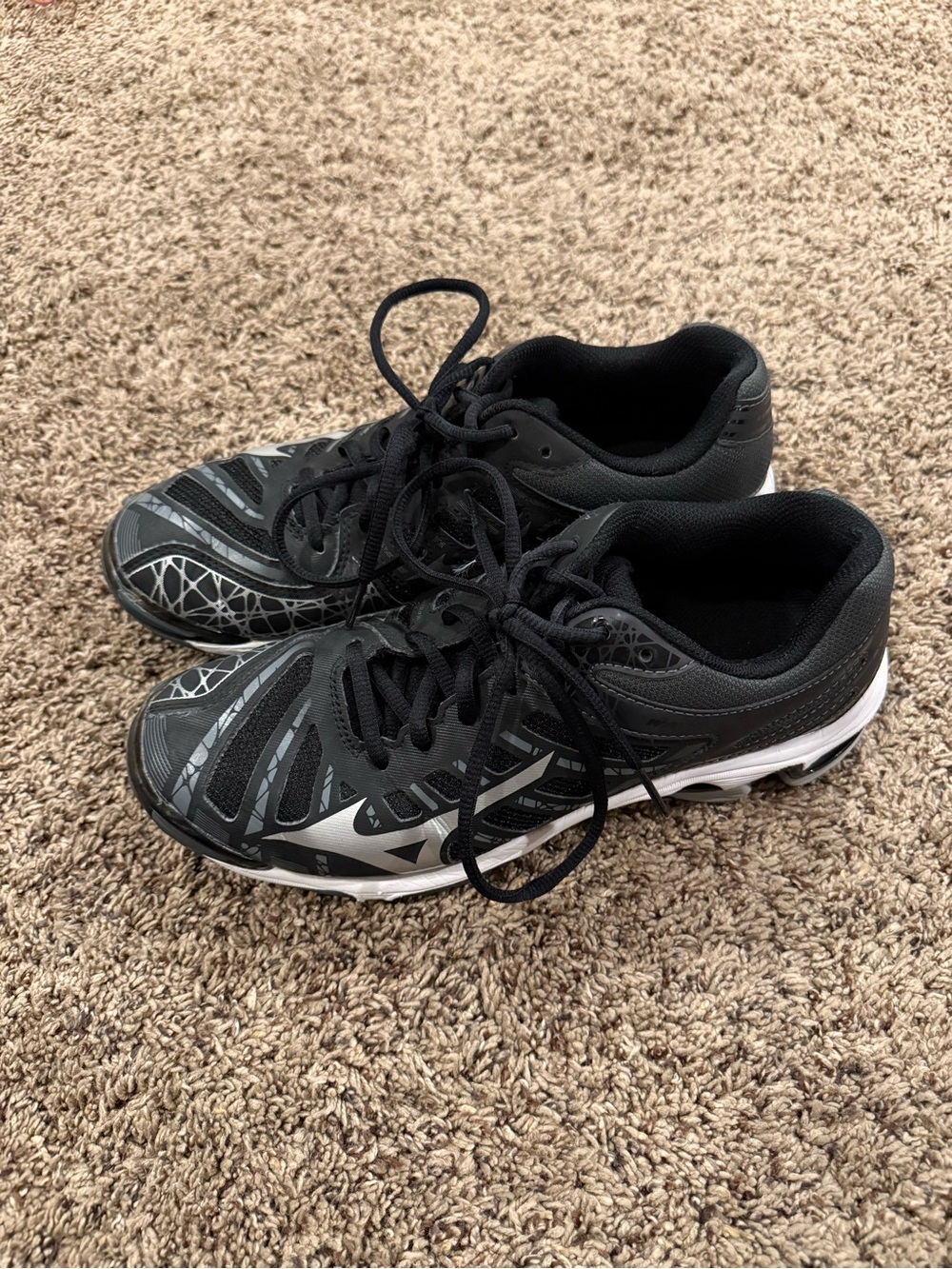 Mizuno Wave Lightening Women’s Volleyball Shoes